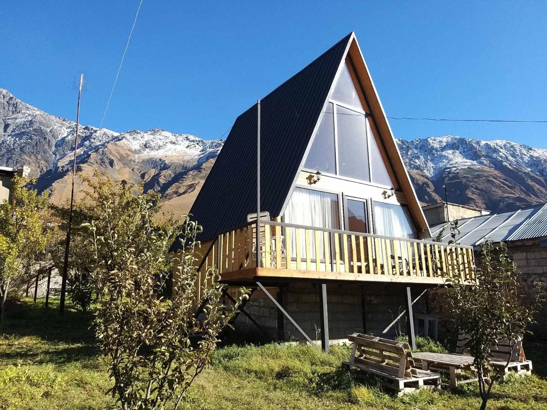 Apartamento Emotion Kazbegi Exterior foto