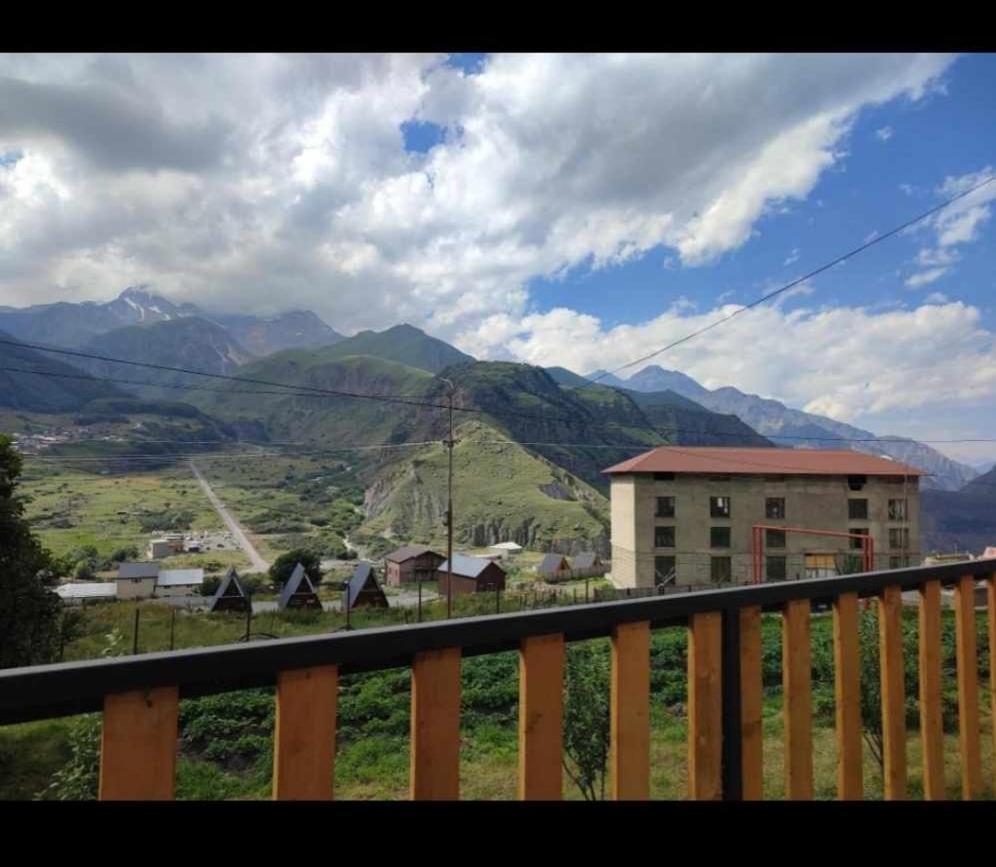 Apartamento Emotion Kazbegi Exterior foto