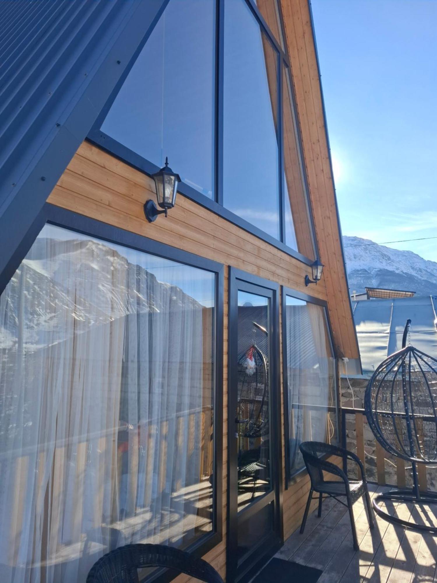 Apartamento Emotion Kazbegi Exterior foto